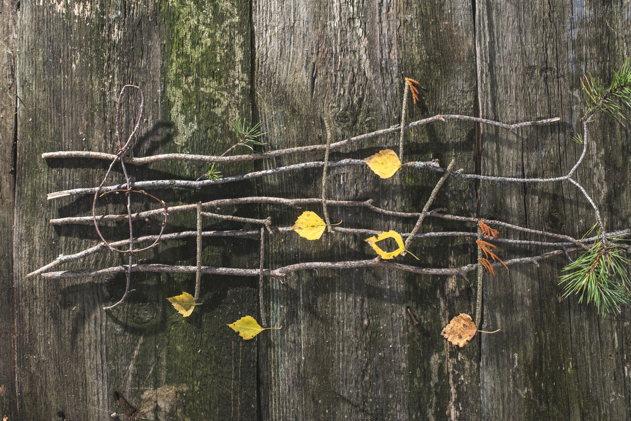 musical notes decoration made with sticks