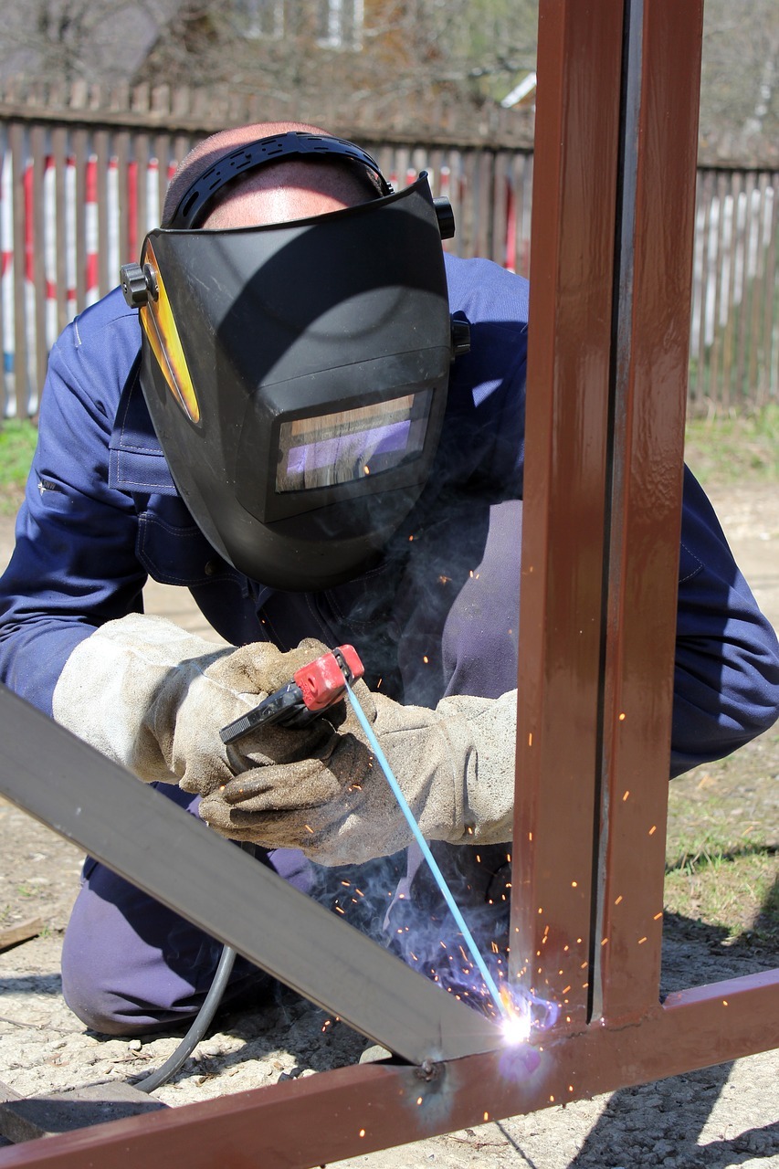 Hot Work Safety: Avoid Workplace and Home Fires Caused by Welding