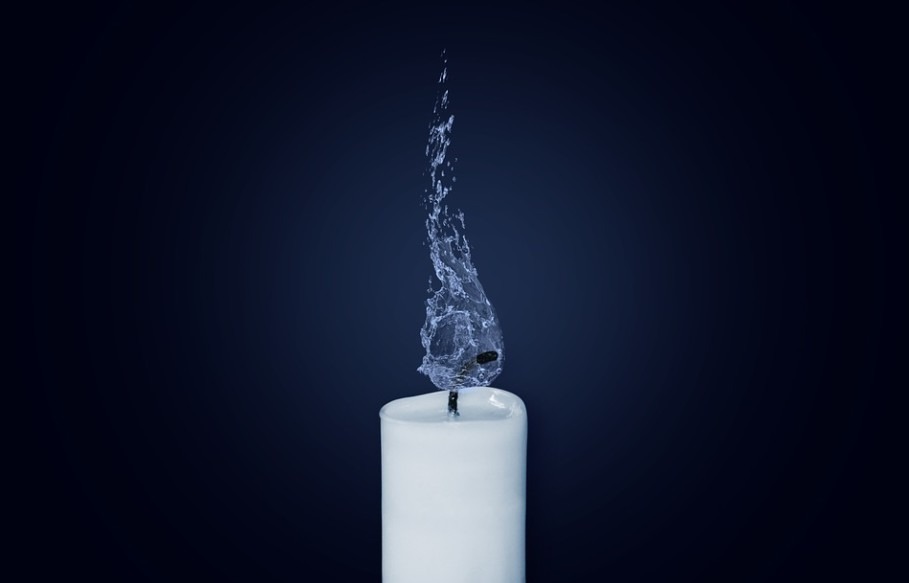 candle-wick-water-wax-candle-mood