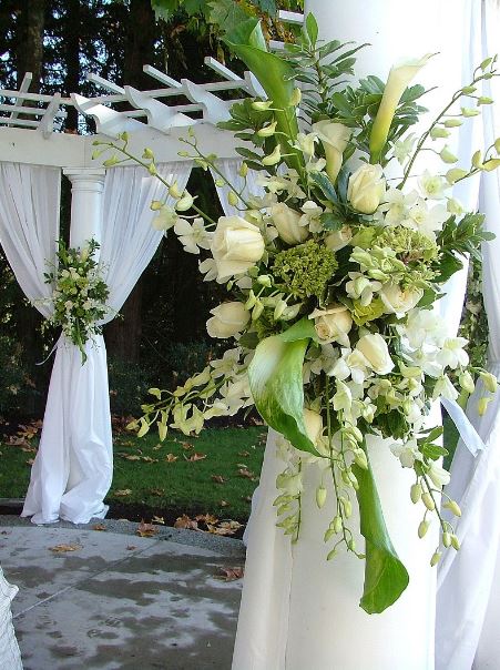 You can personalize your flower decorations by incorporating flowers that mean so much to you.