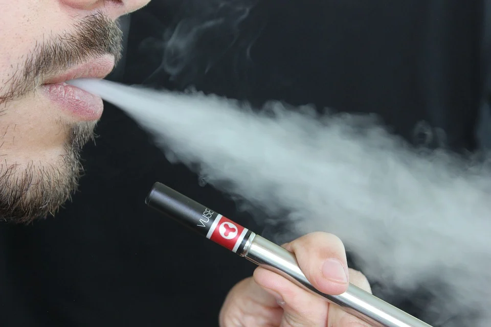 What Are the Different Types of Vapes That People Smoke Today